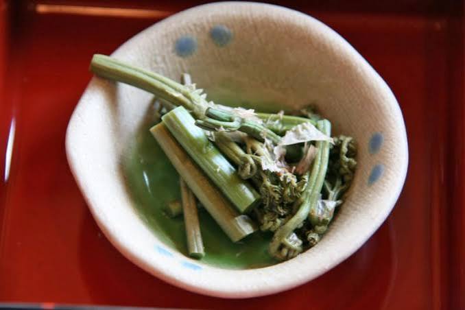 Warabi Ohitashi