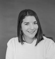 Haley Pickering's Instagram, Twitter & Facebook