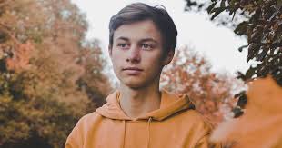 Kylie jenner is strutting her stuff. Keeping Pre Teens Out Of Trouble Pal The Parents Assistance Line