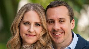 Lindsay Roth, Gavin Jordan