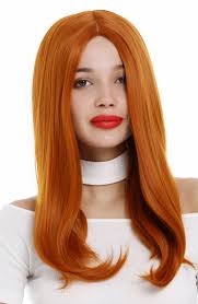 It's obvious that long hair has been the preferable choice for middle parting the hair, but now, short and curly hair has also proven to be a gamechanger for the overall look. Wig Me Up Sa 151 T2735 Long Lady Wig Straight Sleek Hair Middle Parting Orange