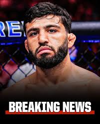 BREAKING NEWS: Arman Tsarukyan is OUT of his #UFC311 fight against Islam  Makhachev due to back pain, Dana White announced. Makhachev will now face  Renato Moicano for the UFC lightweight title. 💰If