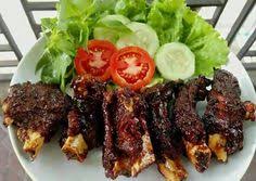 Sate ayam biasanya dihidangkan dengan bumbu kacang, sementara sate kambing dihidangkan dengan kecap manis ditambah irisan bawang merah. 20 Ide Iga Resep Iga Resep Resep Masakan