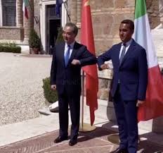 Il venerdì sera andrà in onda i migliori dei migliori anni. Di Maio O Carlo Conti Esplode L Ironia Social Ilgiornale It