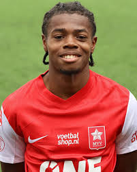 Robyn Esajas » Bilanz unter Schiedsrichter Erwin Blank