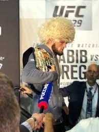 حبيب نورمحمدوف يخرج عن صمته، ويرد على تعليق حمزة شيماييف #mma_show هكذا استقبل الرئيس بوتين البطل حبيب نورمحمدوف ووالده بعد فوزه على جاستن بواريير مترجم. Ø­Ø¨ÙŠØ¨ Ù†ÙˆØ±Ù…Ø­Ù…Ø¯ÙˆÙ Khabibteamt Twitter