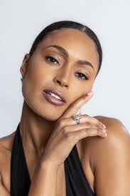 Crystal Brown Beauty