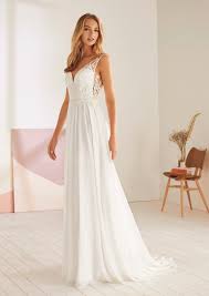 White One Bridal Is Straight Up Made For Millennials In 2020 Wedding Dress Trends Top Wedding Dresses Wedding Dresses