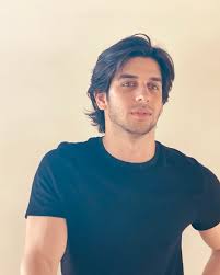 Vivaan Bedi Biography, Family and Net worth