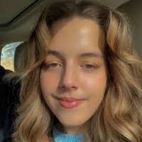 Kim Nightingale's Instagram, Twitter & Facebook