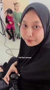 Aktiviti kak Ain seorang Photographer. Kadang2 kak ain shoot kat studio,  kadang2 shoot outdoor, kadang2 buat editing.. Benda yang paling best lepas  dah penat shoot adalah makan. Healing-healing ...