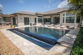 Modern Infinity Edge Pool In Delray Beach Florida Infinity Edge Pool Pool Steps Backyard Pool
