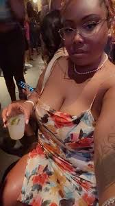 In the Southern US the native inhabitants use the term “y'all” (you all),  as in “Y'all come back.......” it is used as a pronoun, singular or plural.  If this is correct what