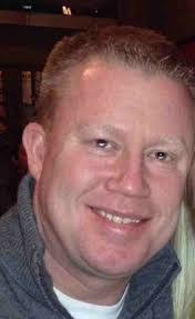 Gretchen Estes's Instagram, Twitter & Facebook