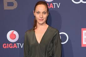 Jogi löw und jeanette hain: Ballebad Trampolin Ein Pferd Die Place To B Party Der Bild Verwandelt