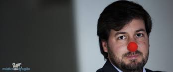 Resultado de imagem para bruno de carvalho estupido