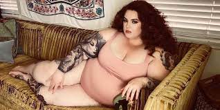 Plus Model Tess Holliday Feels Guilty For Caring For Her Body And I Totally Get It Femestella