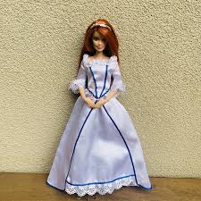 Play free online wedding dress up games for girls at ggg.com. Barbie The Princess And The Pauper 2004 Erica S Wedding Dress Adventures In Barbie Collecting
