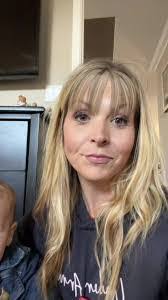 Carissa Beyer's Instagram, Twitter & Facebook