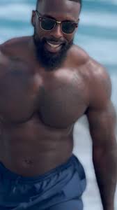 Beach Sauce 🏝️ 😎💪🏾, 💢Tips for lowering your body fat % 💢, ➖Get more  quality sleep time. , ➖Cardio is not the only or best way to burn fat.,  ➖Weight training and eating at least maintenance calories is ...