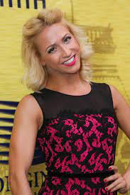 Kathrin menzinger tanzt schon seit 2015 bei let's dance als profitänzerin mit. Let S Dance Tanzerin Kathrin Menzinger Sie Zeigt Ihren Neuen Freund Gala De