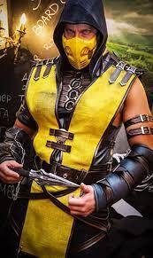 Scorpion is a fictional character in the mortal kombat fighting game franchise by midway games/netherrealm studios. Mortal Kombat Scorpion Cosplay Kostum Scorpion Kostum Cosplay Etsy