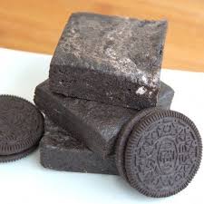 Oreo — no stranger to thinking outside the package when it comes to unique ideas (see 2019's game of thrones cookies) — thought of the gaga treat during the pandemic. Are You Kidding Me 1 Package Oreos 5 Cups Of Marshmallows 4 Tablespoons Of Butter Just Like Rice Krispies T Desserts Rice Krispie Treats Cookies And Cream