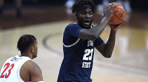 Neemias queta was born neemias esdras barbosa queta on july 3, 1999, in barreiro, portugal. Portugues Neemias Queta Declara Se Para O Draft Da Nba De 2021 Desporto Sabado