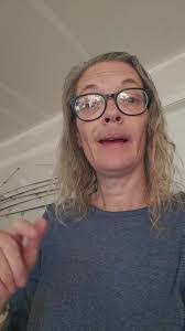 Shannon Sealy's Instagram, Twitter & Facebook