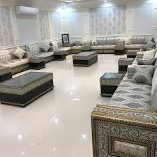 شركة تنظيف كنب ومجالس بالقطيف 0555908136 لاعلي الخدمات المنزليه قمة الدقة In 2020 Home Home Decor Contemporary Rug