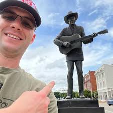 Play Slow It On Down...Time to Chill by Ray Waits Music