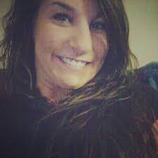 Hannah Chappelear's Instagram, Twitter & Facebook