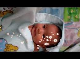 Cerita perkembangan samir di usia 1 tahun 1 bulan adhyablog. Azzahra Ashilla Rahma Bayi Imut Dan Lucu Ngegemesin Usia 2 Bulan Youtube Funny Babies Newborn Baby Carnival Face Paint