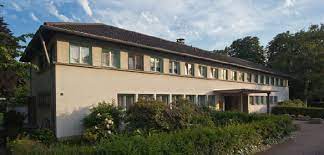 Wer soll da noch den überblick behalten?! Gemeindehaus