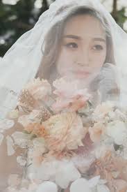 Bold Colors Made This Hotel Wedding an Extra Romantic Celebration