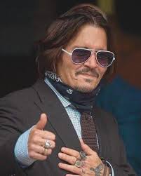 Good Afternoon beautiful Johnny Depp Fans..