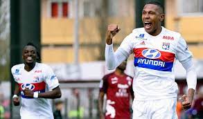 O zagueiro marcelo, do lyon, lamentou as chances perdidas pelo clube francês no primeiro tempo da derrota por 3 a 0 contra o bayern de munique, hoje, pela semifinal da liga dos campeões. Zagueiro Artilheiro Marcelo Impulsiona Lyon Rumo A Vaga Na Champions Planeta Sportv Sportv