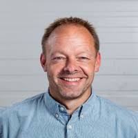 300+ Profile mit dem Suchbegriff „Bus“