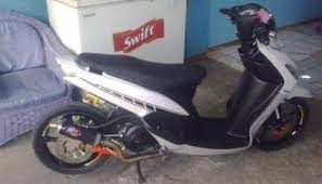 Yamaha juga menjadi salah satu vendor yang motor maticnya banyak dirubah oleh para pemiliknya. 11 Modifikasi Motor Mio Sporty Simple Ideas Motor Sporty Moto