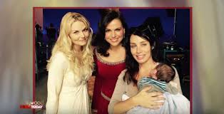 Once Upon A Spoiler On Twitter Jennifer Morrison Sean Maguire Swan Queen