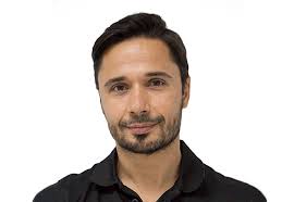 Communication Committee -