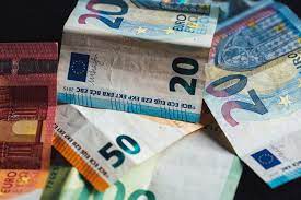 Τετάρτη το δώρο του πάσχα σε α. Dwro Pasxa 2021 Pote 8a Katablh8ei Pws 8a To Laboyn Osoi Einai Se Anastolh Ergasias Neolaia Gr