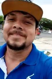 Con todo el dolor de mi corazón y...