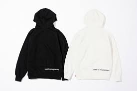 I thought it would be around that price too but the logo is just printed on isn't it? Comme Des Garcons Shirt X Supreme Collaboration Hypebae