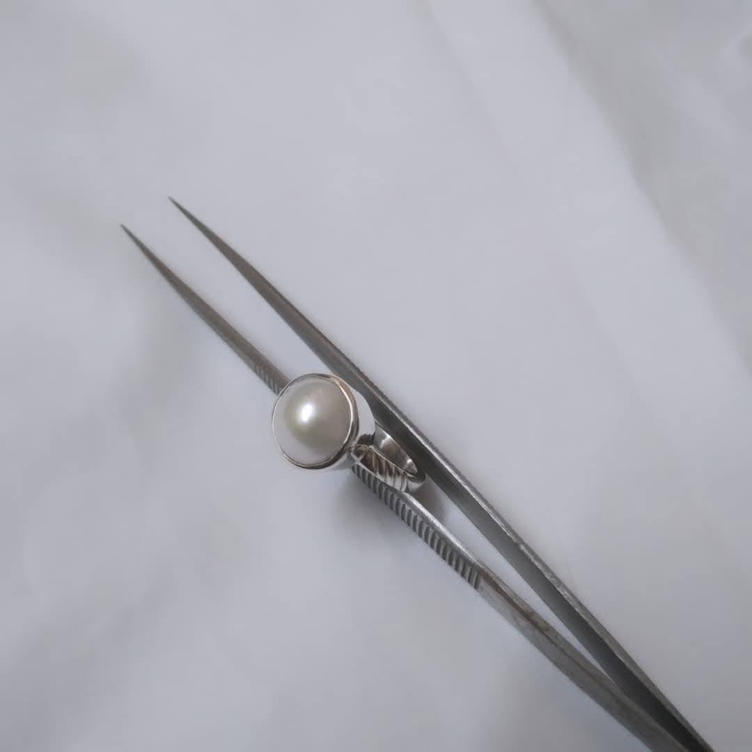 Natural Perl gemstone (moti) product image
