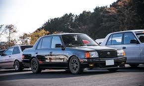 こんな車が今あれば ディーラーでも購入できた90 s純正カスタムスポーツセダン3選 urucar ウルカー セダン スポーツセダン 車