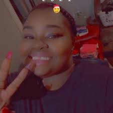 Ebony Lofton (@EbonyLofton12)