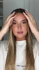 Carmen Minor's Instagram, Twitter & Facebook