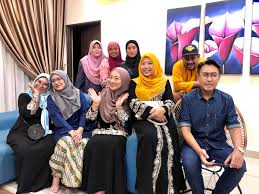 Chordify is your #1 platform for chords. 3 Hari 2 Malam Beraya Bersama Geng Bas Sekolah Gbs Aku Sis Lin