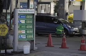 Os valores entrarão em vigor a partir de amanhã. Em Tres Meses Preco Da Gasolina Aumenta Mais De R 1 Em Salvador Jornal Correio